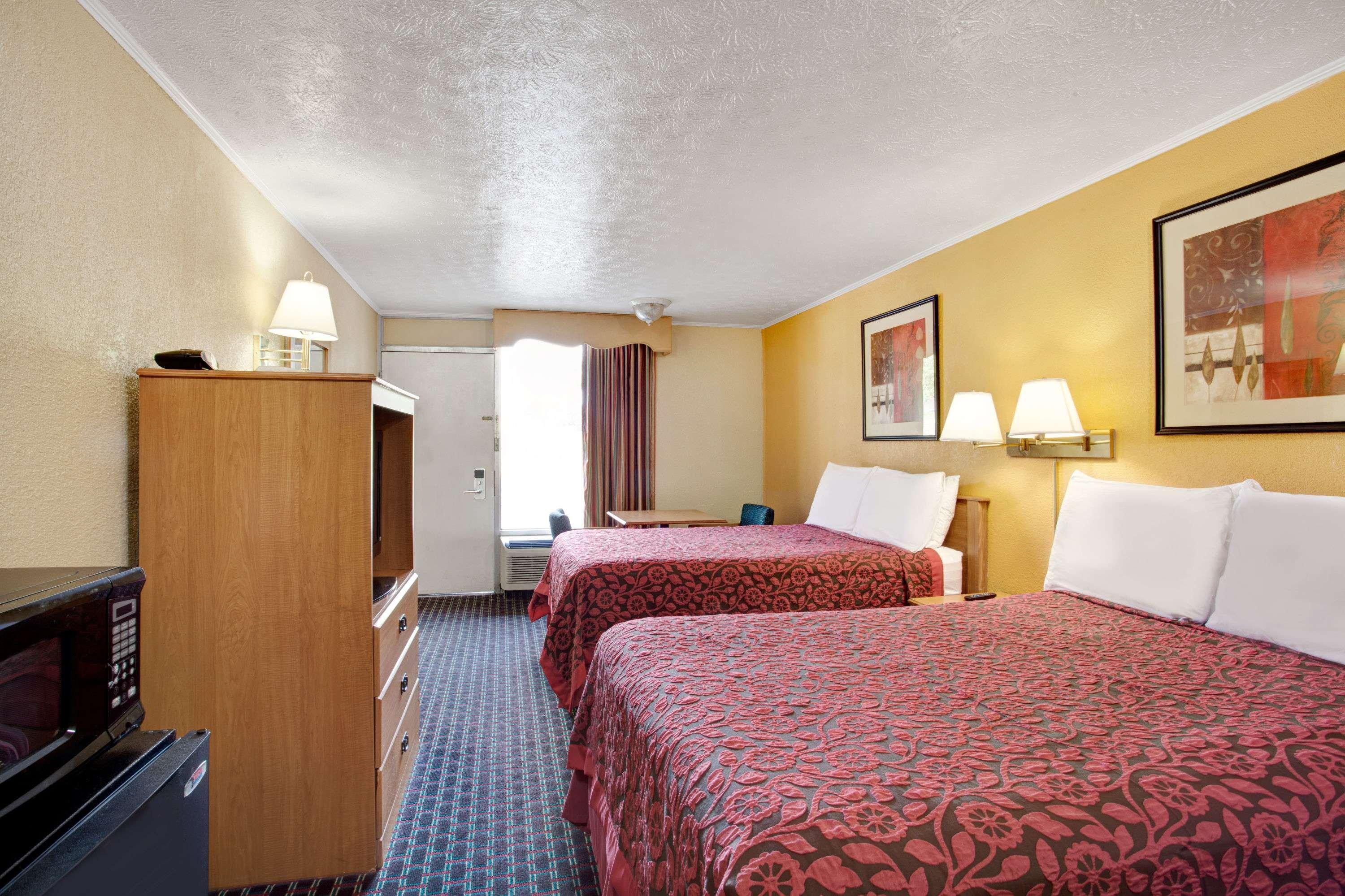 Days Inn By Wyndham Knoxville West Eksteriør bilde