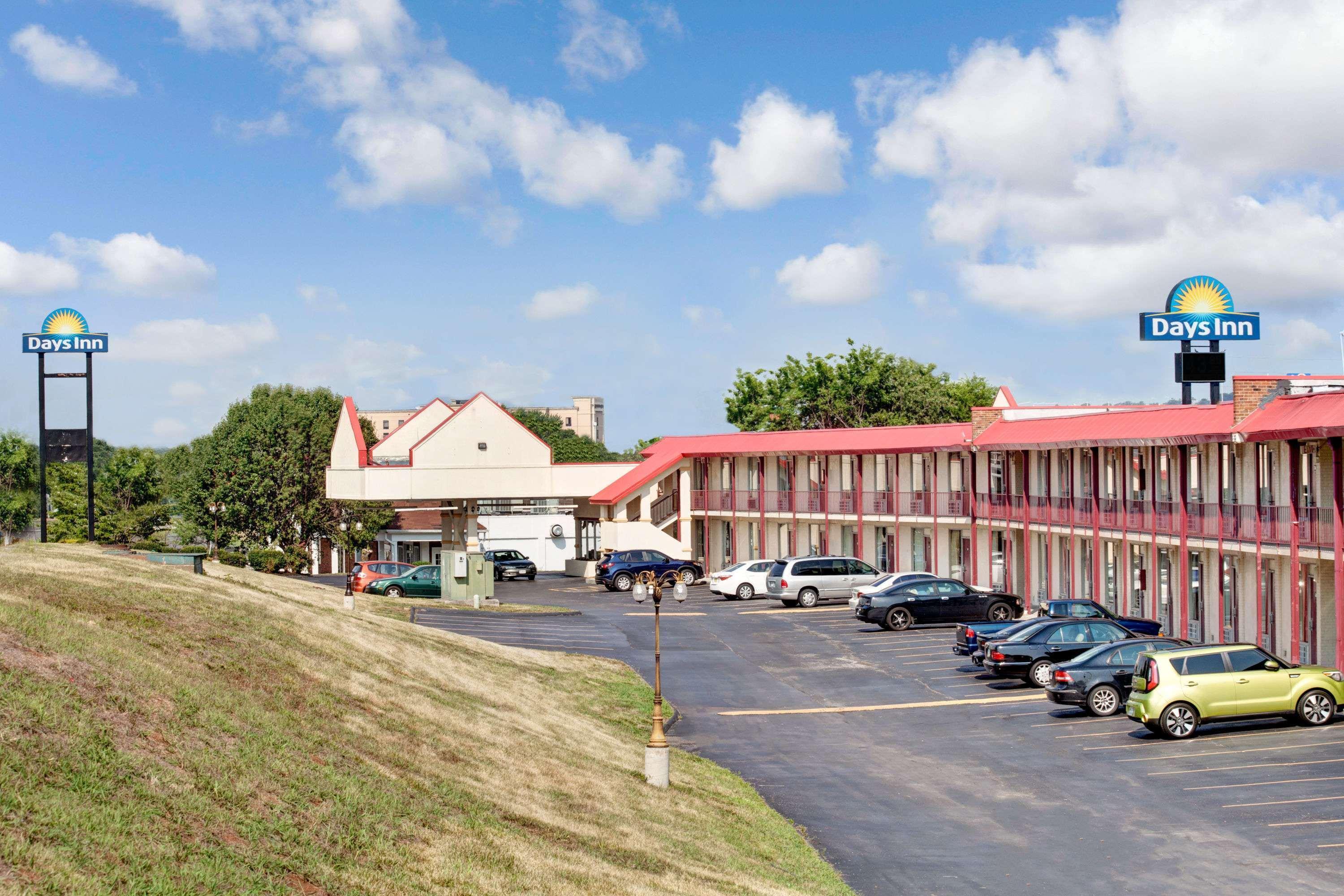 Days Inn By Wyndham Knoxville West Eksteriør bilde